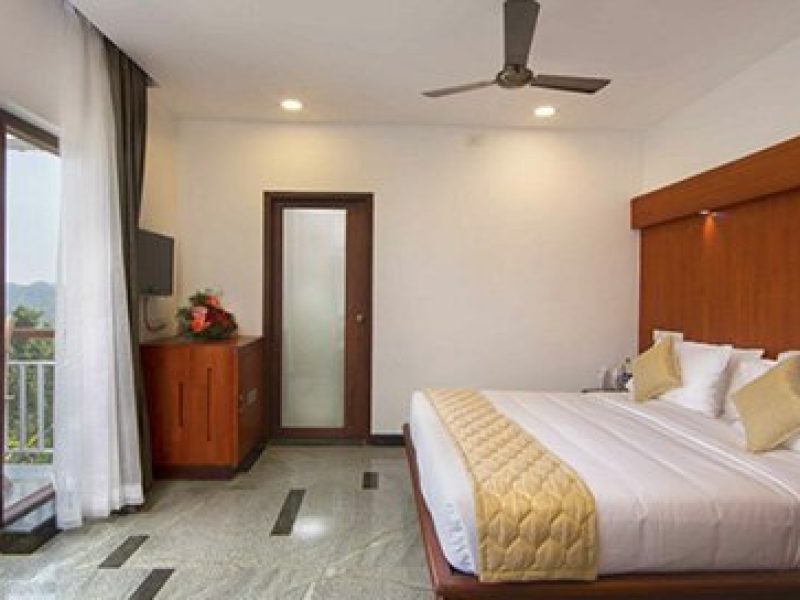 PREMIUM ROOM