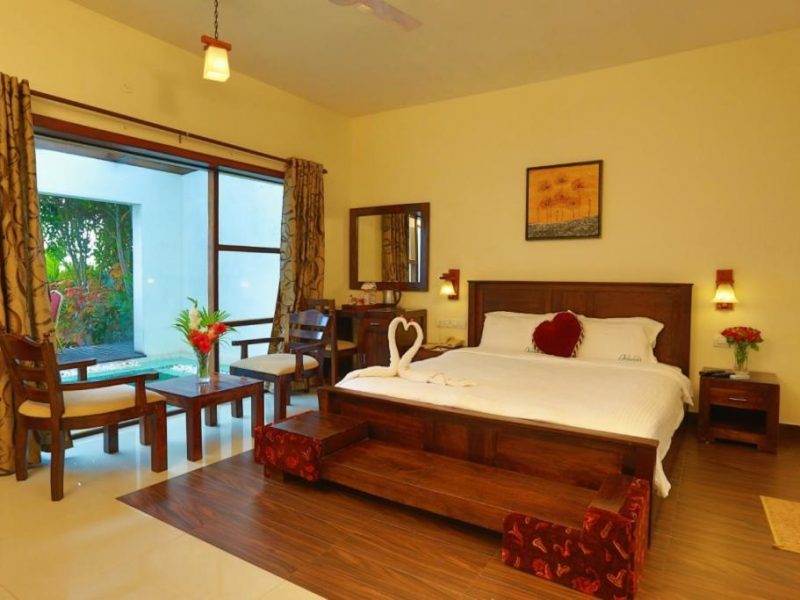 LAKE VIEW WITH PLUNGE POOL