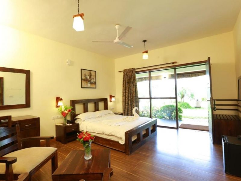 LAKE VIEW ROOMS