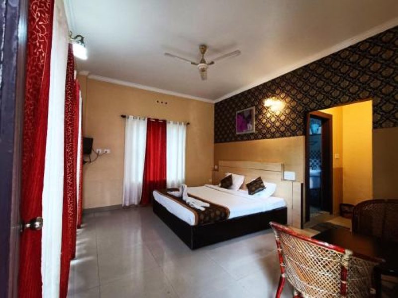DELUXE ROOM WITH BALCONY