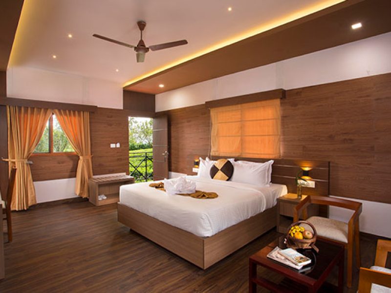 TEA GARDEN HONEYMOON COTTAGE