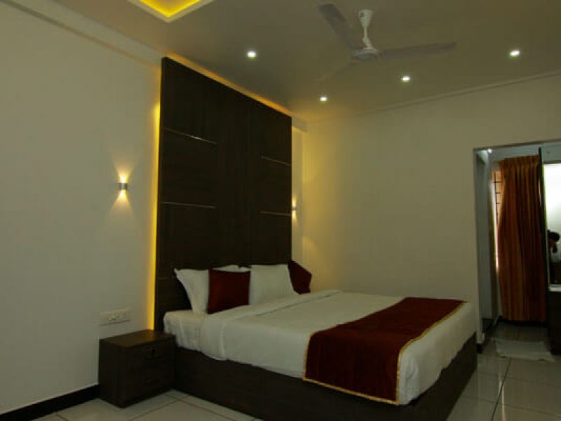 DELUXE ROOM NON A/C
