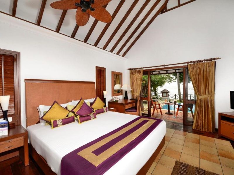 PRESIDENTIAL POOL VILLA
