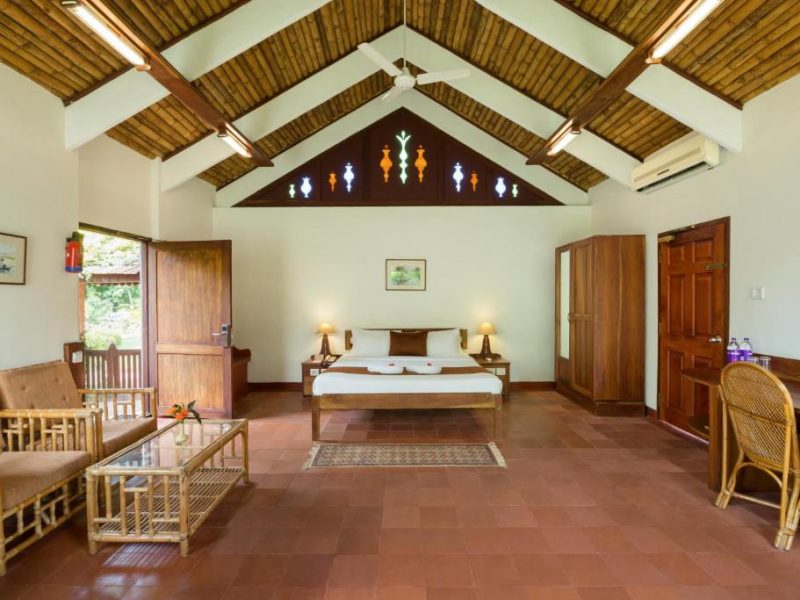 Bamboo pool villa