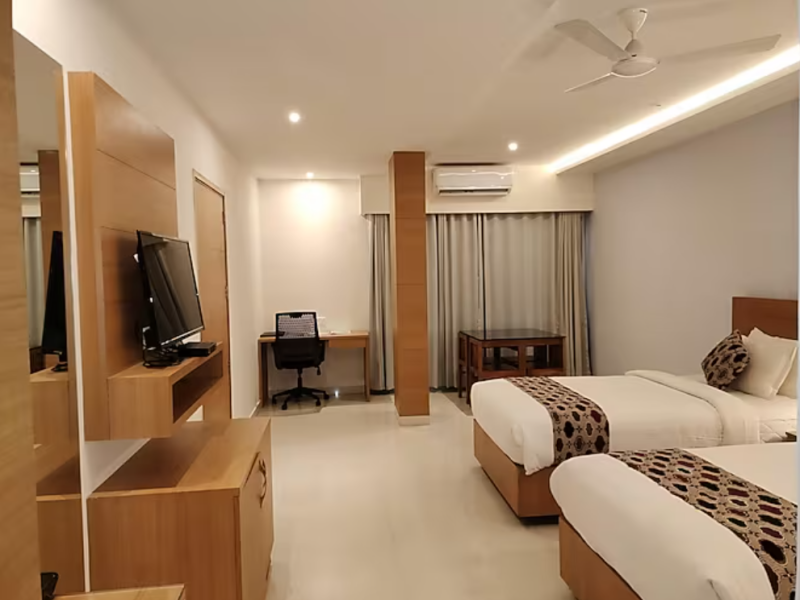 SUITE ROOM INTERCONNECTING ROOM