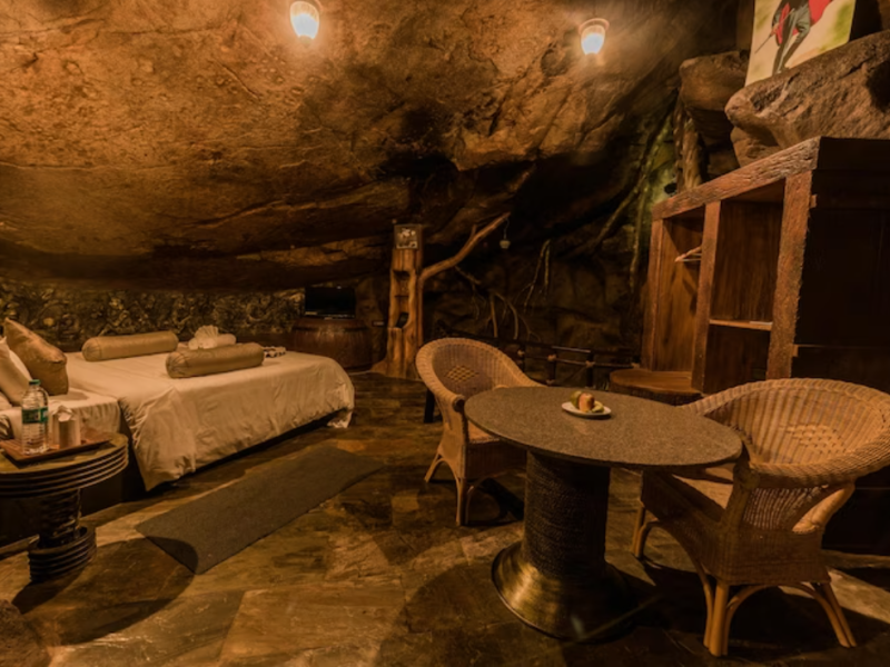PHANTOM CAVE