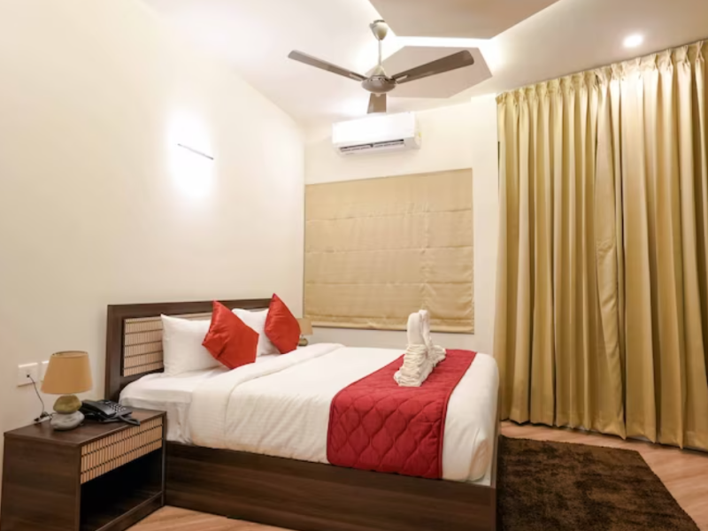 SUITE ROOM