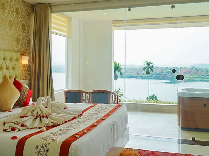 EXECUTIVE JACUZZI SUITE