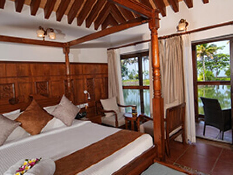 LAKE VIEW VILLA