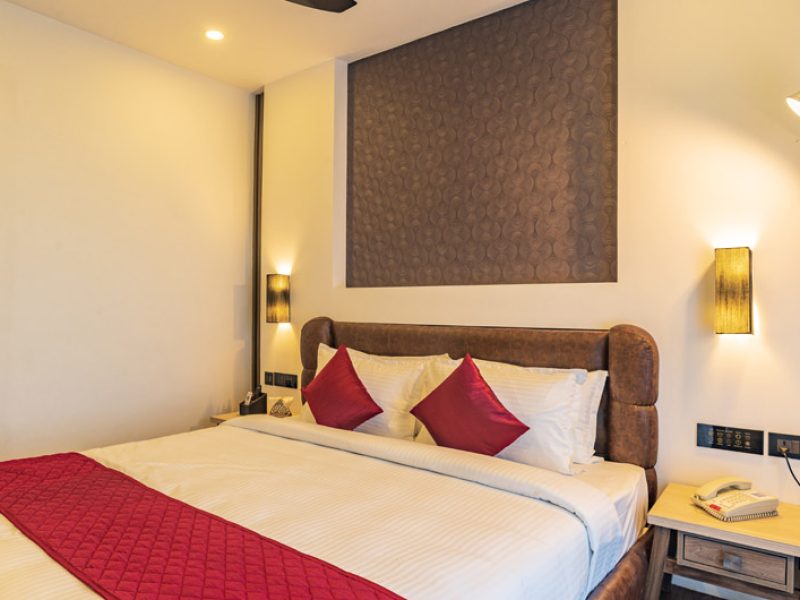 SUITE ROOM