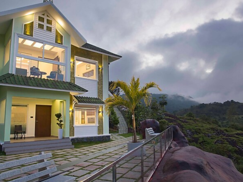 LUXURY VILLA