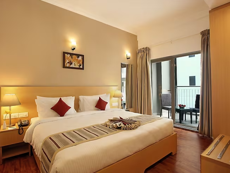 DELUXE ONE BEDROOM SUITE