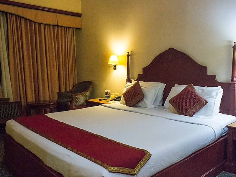 EXECUTIVE GARDEN VIEW ROOM