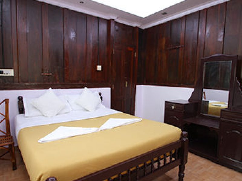 Deluxe Heritage Room A/C